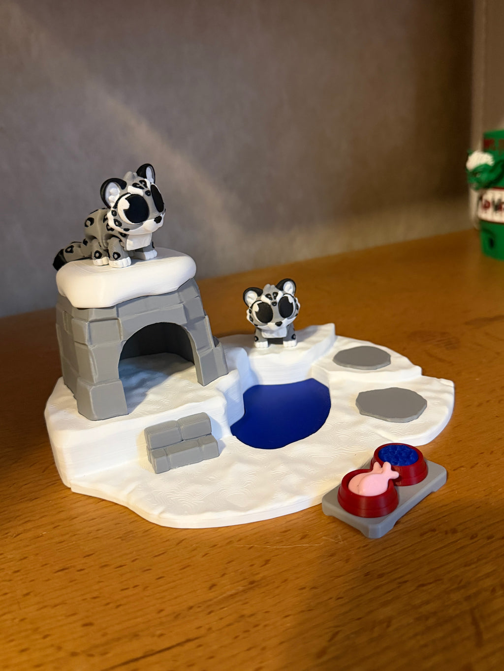 Snow leopard play set
